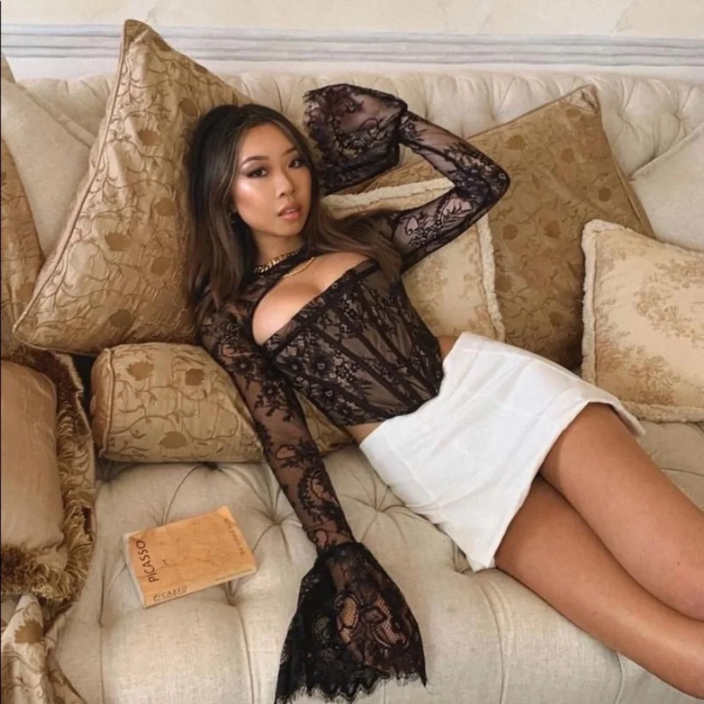 House of CB ‘Brielle’ Black Lace Peplum Sleeve Corset Top